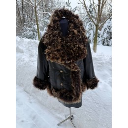 Женская дубленка бушлат, черный с коричневым мехом